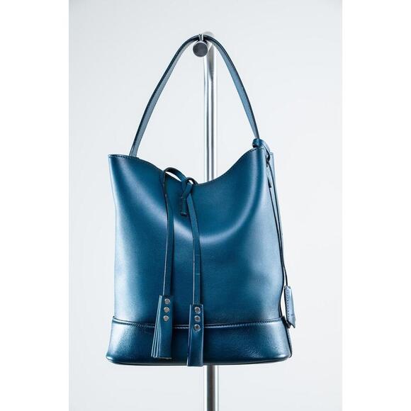 Louis Vuitton Blue Cuir Nuance Bucket Bag - Picture 1 of 7